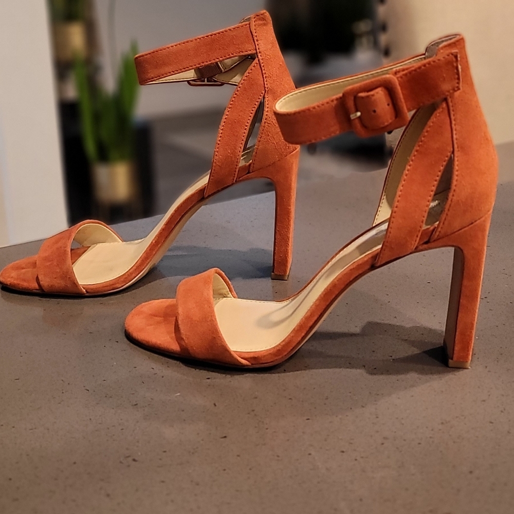 VINCE CAMUTO | Rust/orange suede heels - Size 8 - $25